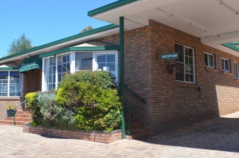 Deer Park Motor Inn Armidale - Australia Accommodation 24