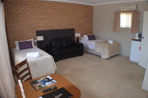Deer Park Motor Inn Armidale - Australia Accommodation 11