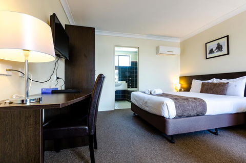 Abcot Inn - Australia Accommodation 13