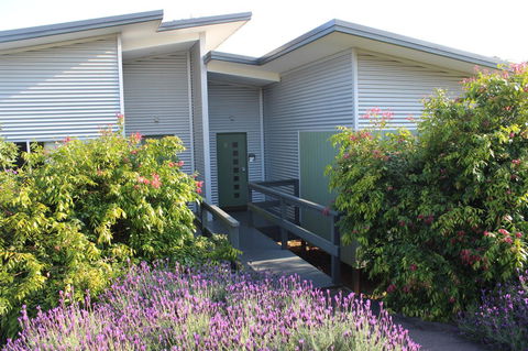 Beltana Villas - Australia Accommodation 13