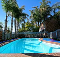 Cattlemans Country Motor Inn  Serviced Apartments - Australia Accommodation
