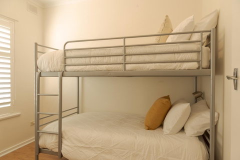 Henley Beach South, Amazing Views, Huge Private Balcony! - Australia Accommodation 8