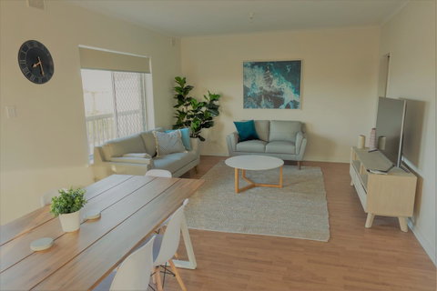 Henley Beach South, Amazing Views, Huge Private Balcony! - Australia Accommodation 5