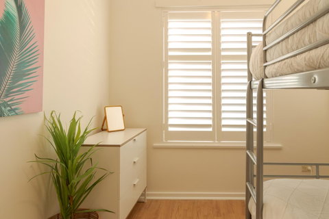 Henley Beach South, Amazing Views, Huge Private Balcony! - Australia Accommodation 7