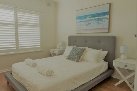 Henley Beach South, Amazing Views, Huge Private Balcony! - Australia Accommodation 1