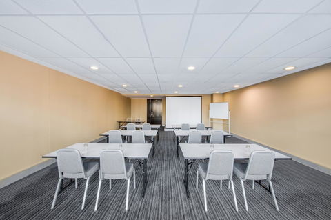 Adina Apartment Hotel Wollongong - Australia Accommodation 35