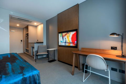 The Adnate Perth - Art Series - Australia Accommodation 12