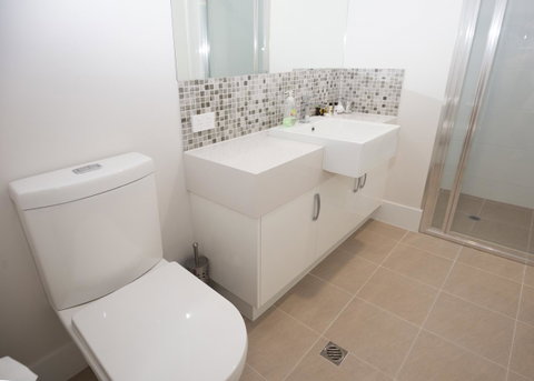Yaran Suites - Australia Accommodation 5