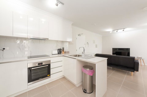 Yaran Suites - Australia Accommodation 27