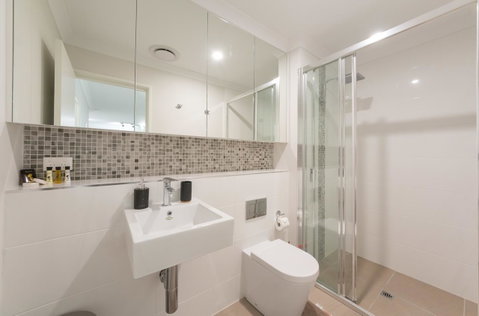 Yaran Suites - Australia Accommodation 22