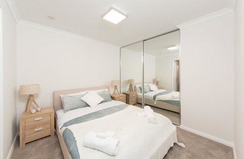 Yaran Suites - Australia Accommodation 44