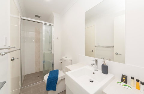 Yaran Suites - Australia Accommodation 38