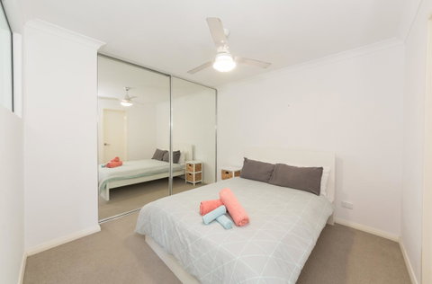 Yaran Suites - Australia Accommodation 40