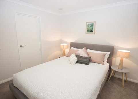 Yaran Suites - Australia Accommodation 6