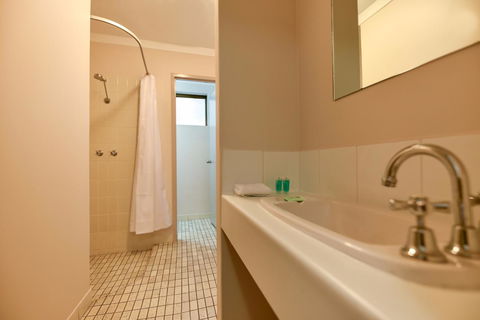 Sanno Marracoonda Perth Airport Hotel - Australia Accommodation 24