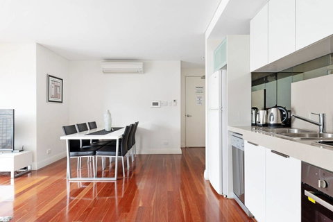 Parklane Apartments - Australia Accommodation 13