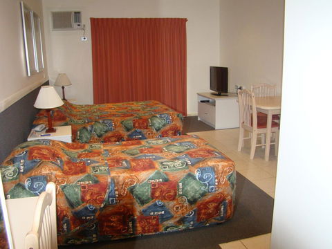 Dunsborough Central Motel - Australia Accommodation 17