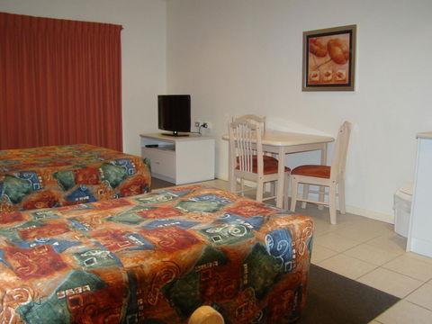 Dunsborough Central Motel - Australia Accommodation 19