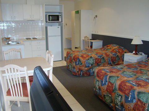 Dunsborough Central Motel - Australia Accommodation 20