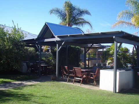 Dunsborough Central Motel - Australia Accommodation 14