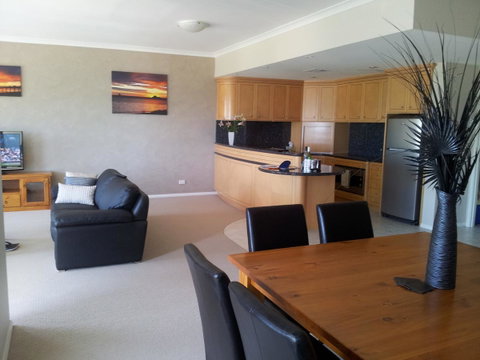 Boardwalk By The Beach - Australia Accommodation 1