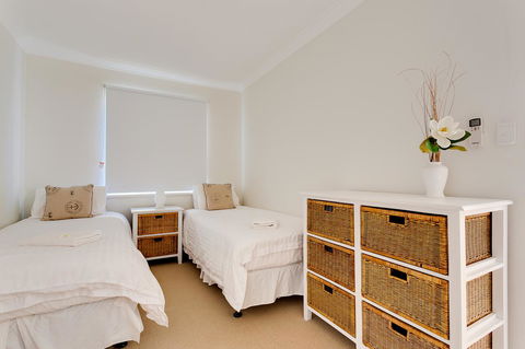 Cottesloe Beach House I - Australia Accommodation 9