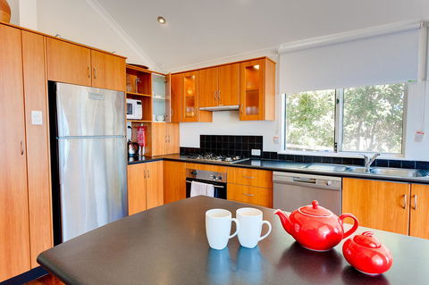 Cottesloe Beach House I - Australia Accommodation 6