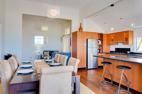 Cottesloe Beach House I - Australia Accommodation 19