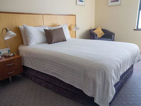 Ocean Beach Hotel - Australia Accommodation 0