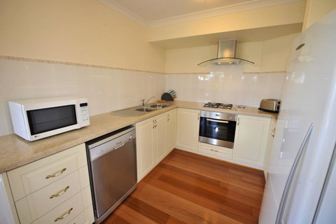 Palm Beach Manor - Australia Accommodation 3