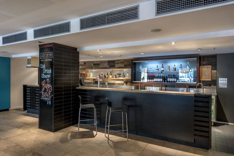 Oaks Perth Hotel - Australia Accommodation 24