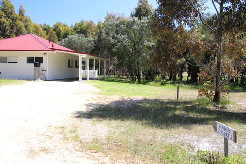 Sapphire Chalets, Augusta - Australia Accommodation 2