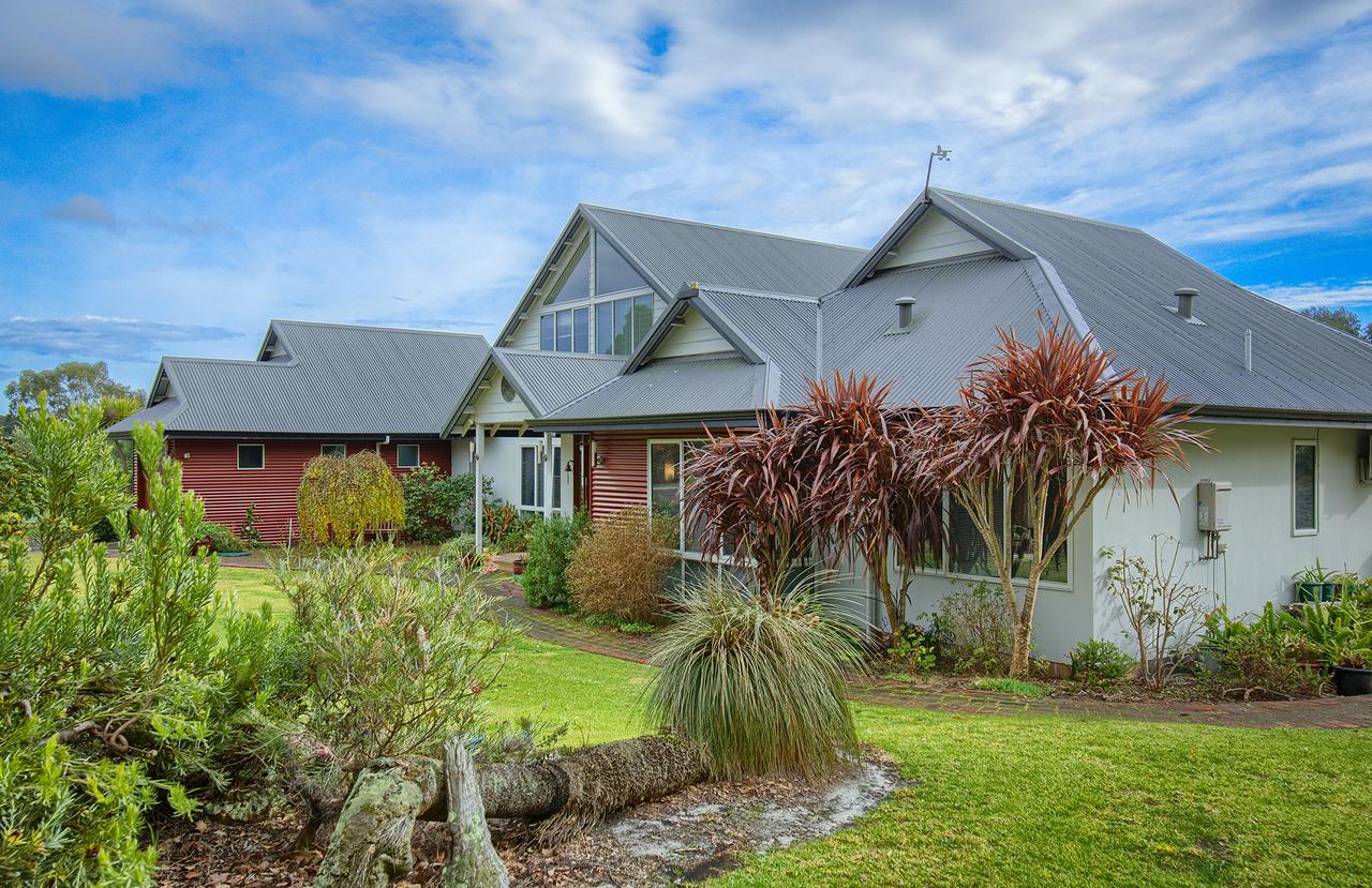 Palmdale WA Australia Accommodation