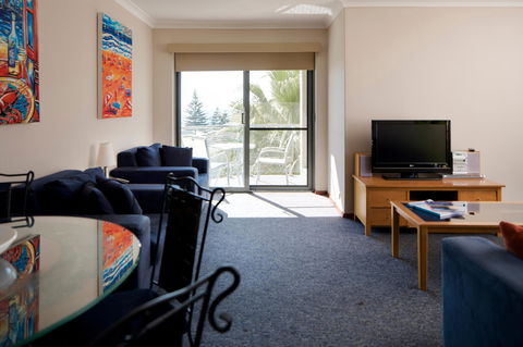 Seashells Scarborough - Australia Accommodation 17