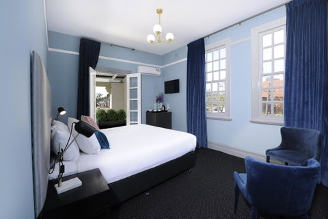 The Stirling Arms Hotel - Australia Accommodation 11