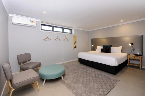 The Stirling Arms Hotel - Australia Accommodation 27