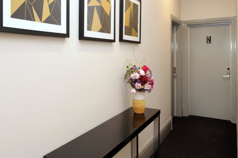 The Stirling Arms Hotel - Australia Accommodation 20
