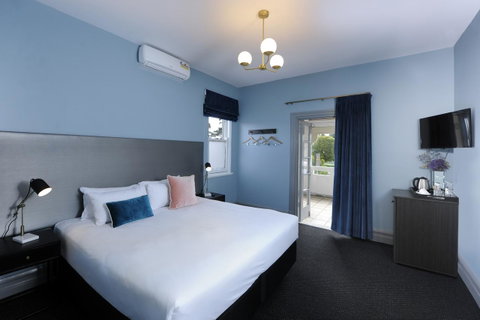 The Stirling Arms Hotel - Australia Accommodation 5