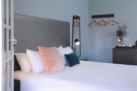 The Stirling Arms Hotel - Australia Accommodation 13