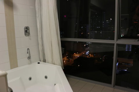 Centre Of Perth Whole Apartment W/view&spa&pool&wifi - Australia Accommodation 14
