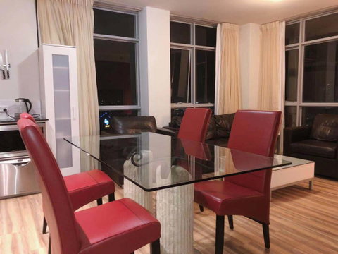 Centre Of Perth Whole Apartment W/view&spa&pool&wifi - Australia Accommodation 2