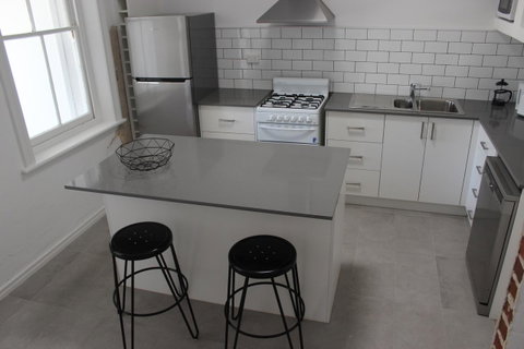 Captain\'s Heritage Cottage - Central Fremantle 2 Bedroom Historic Cottage - Australia Accommodation 13