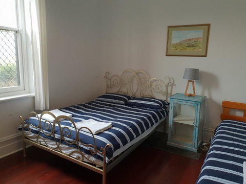 Captain\'s Heritage Cottage - Central Fremantle 2 Bedroom Historic Cottage - Australia Accommodation 6
