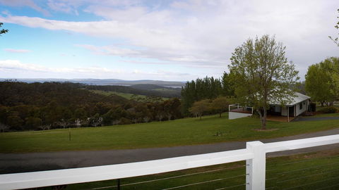Karri Mia Chalets And Studios - Australia Accommodation 9
