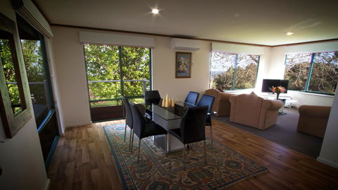 Karri Mia Chalets And Studios - Australia Accommodation 25