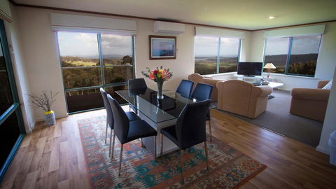 Karri Mia Chalets And Studios - Australia Accommodation 27
