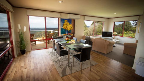 Karri Mia Chalets And Studios - Australia Accommodation 36