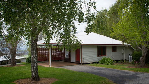 Karri Mia Chalets And Studios - Australia Accommodation 34