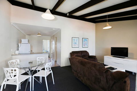 West Beach Lagoon 123 - Location & Views!!! - Australia Accommodation 8