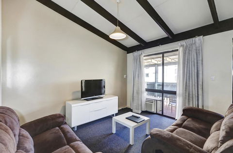 West Beach Lagoon 123 - Location & Views!!! - Australia Accommodation 6